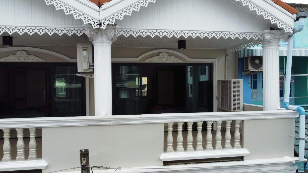 Highwood Mansion Tempat Tidur & Sarapan Pattaya