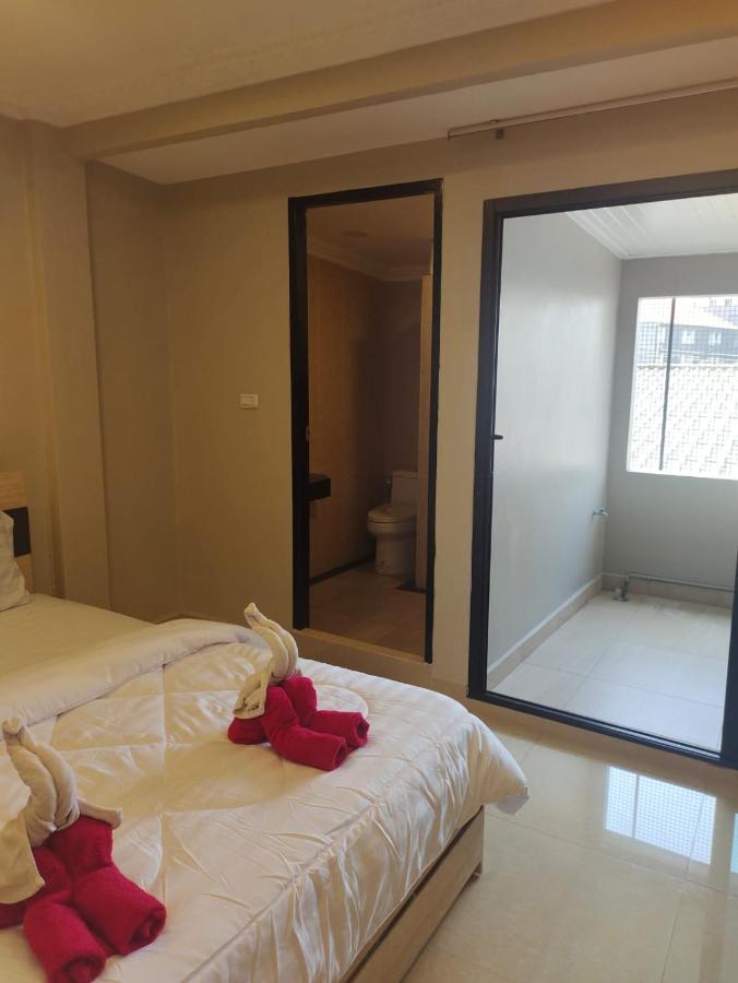 Highwood Mansion Bed & Breakfast Pattaya